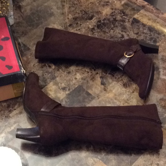 Predictions women’s heel boots size 7 - Picture 2 of 8